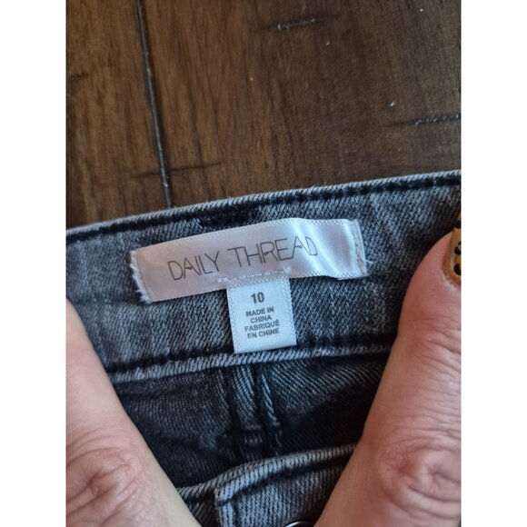 Daily Thread Gray High-Rise Wide-Leg Jeans Size 10 - Picture 3 of 6